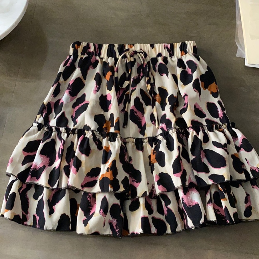 Barely worn skirt